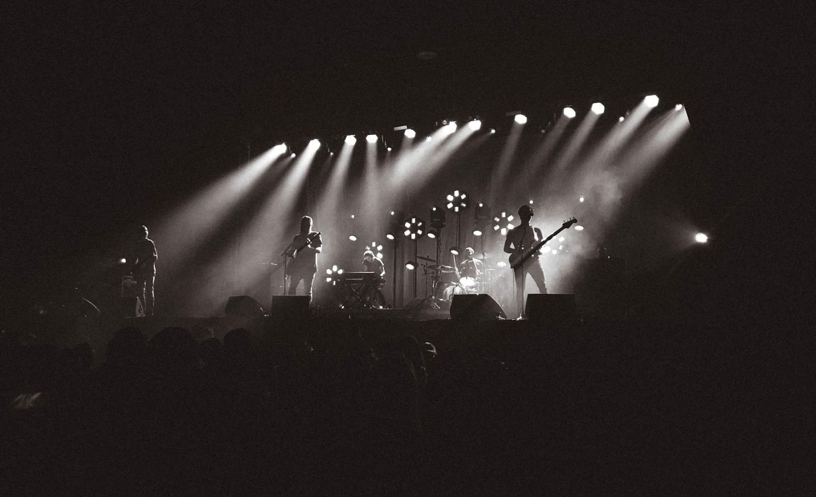 Alabanza en el escenario